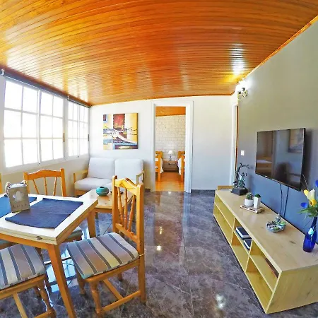 Nue Penthouse With Mountains And Sea Views Appartamento El Meson
